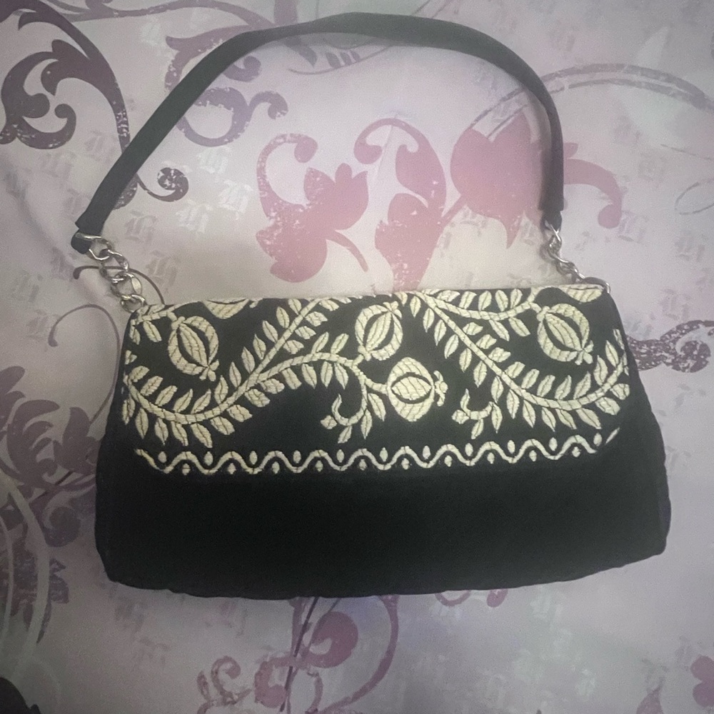 Make a bundle to SAVE
Elegant Black and Gold Embroidered Women's Bag